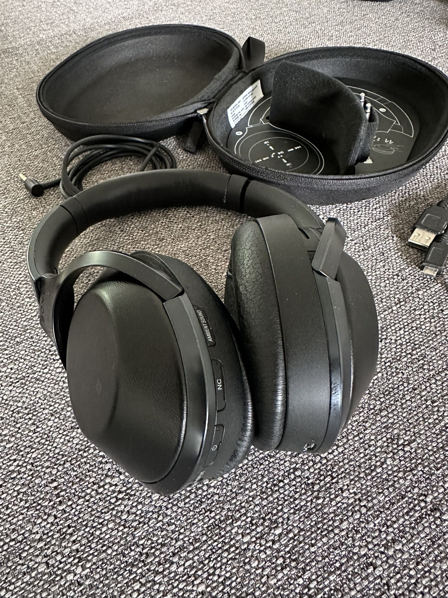 Sony MDR-1000X Noise Cancelling Headphones