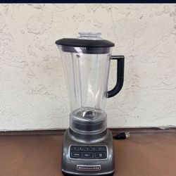 One KitchenAid Diamond Vortex 5-Speed Blender