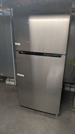 Vissani 18.1 Cu. Ft. Refrigerator