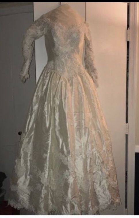 Priscilla of Boston wedding dress