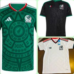 MEXICO NATIONAL TEAM MEN'S SOCCER JERSEY  $50. CASH PLEASE!!
