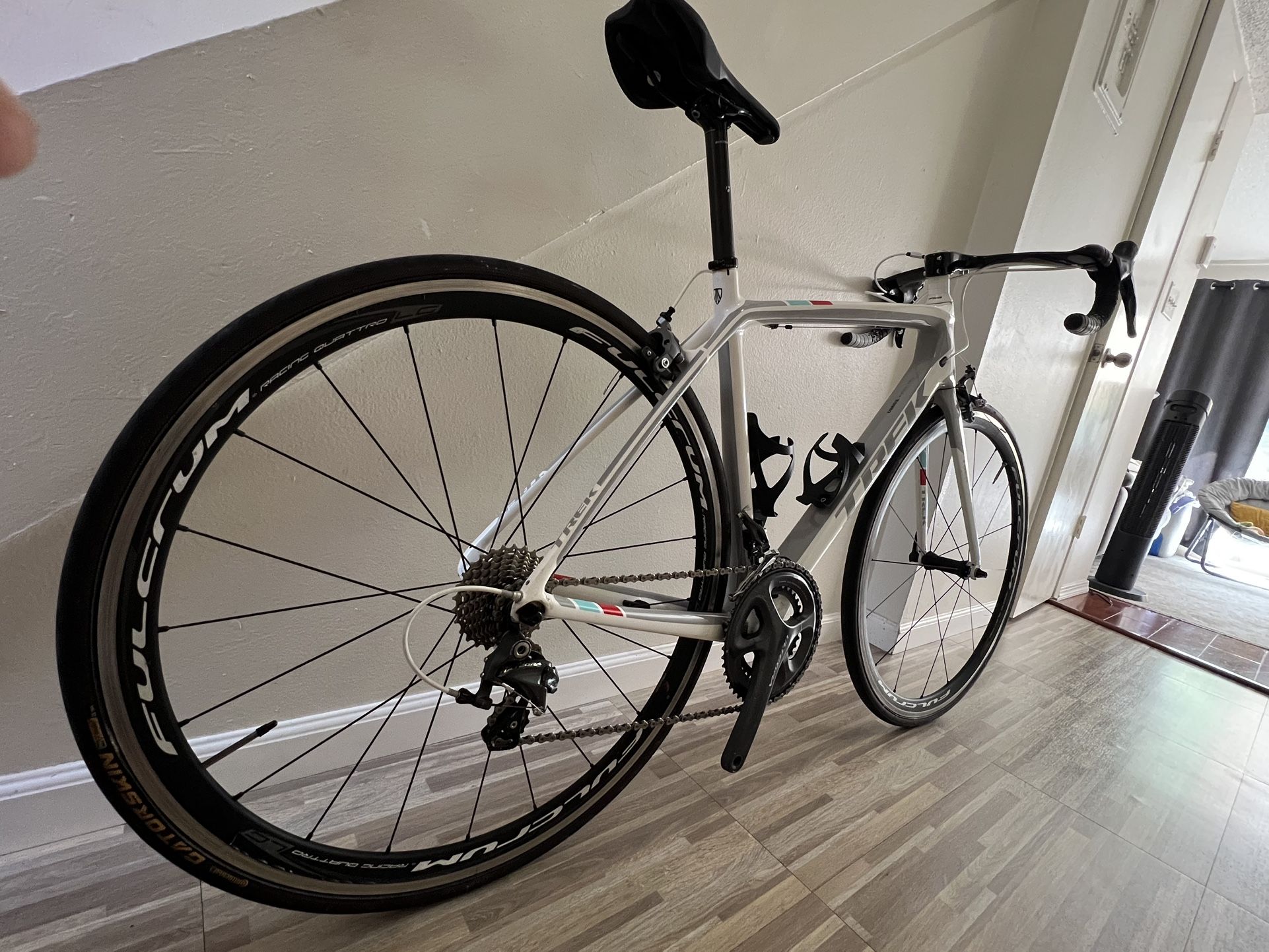 Trek Domane 5 Series Road Bike Size 54