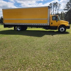 2018 International 4300