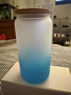 Brand New 16oz Frosted Ombre Glass Cup with Bamboo Lid