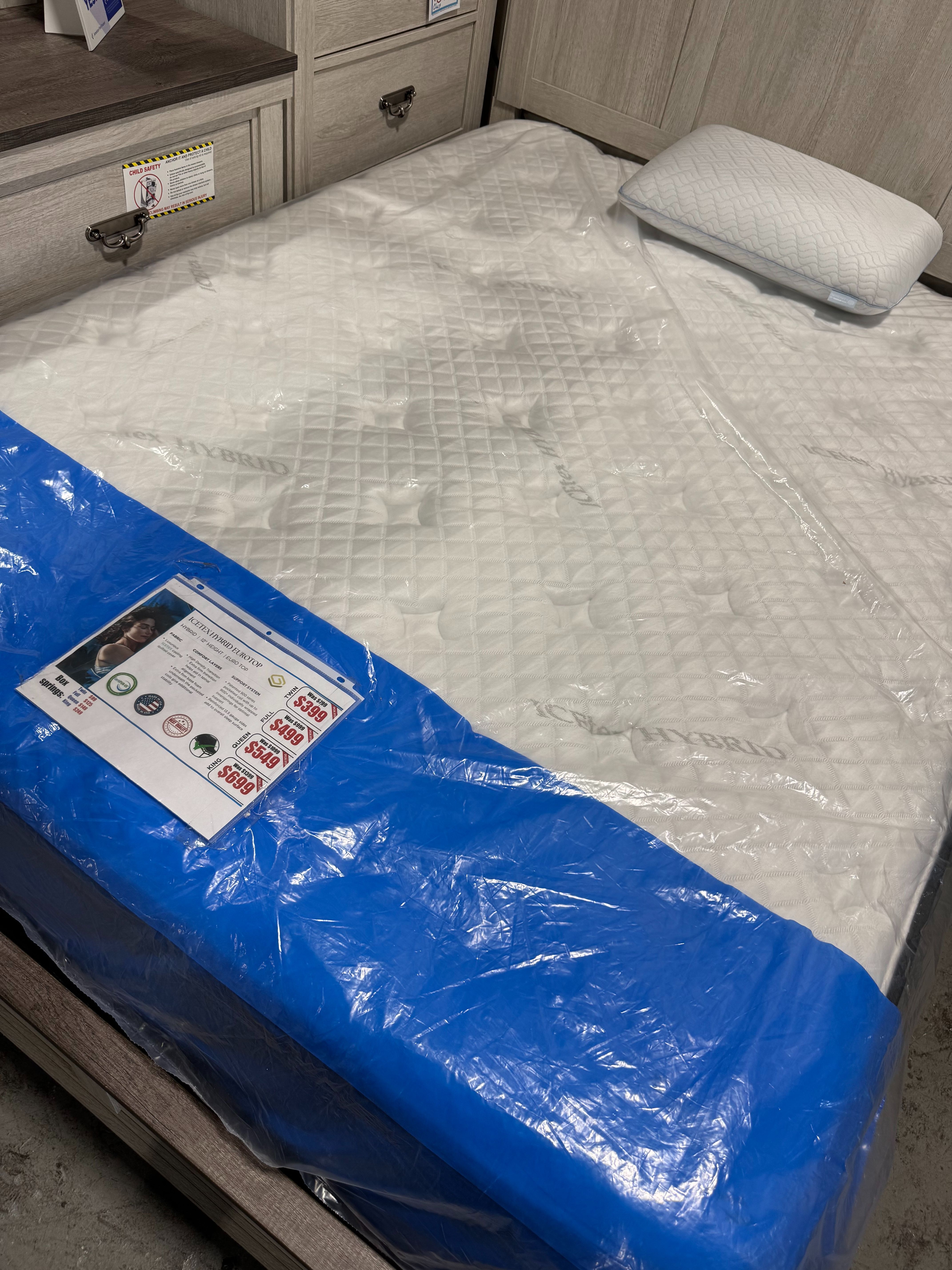 QUEEN ICETEX HYBRID EUROTOP MATTRESS. DELIVERY & FINANCING AVAILABLE – TAKE IT HOME TODAY