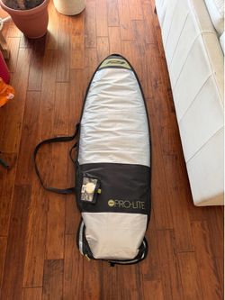Padded surfboard bag