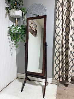 Floor mirror, accent mirror