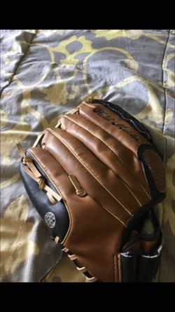 Baseball glove