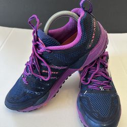Brooks Cascadia 10 Women's Trail Running Shoes Size 10 Blue Purple
