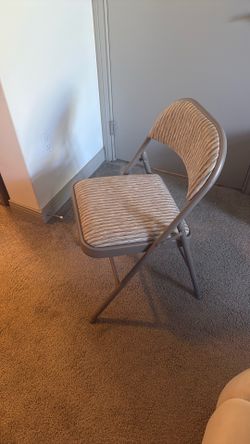 4 Chairs