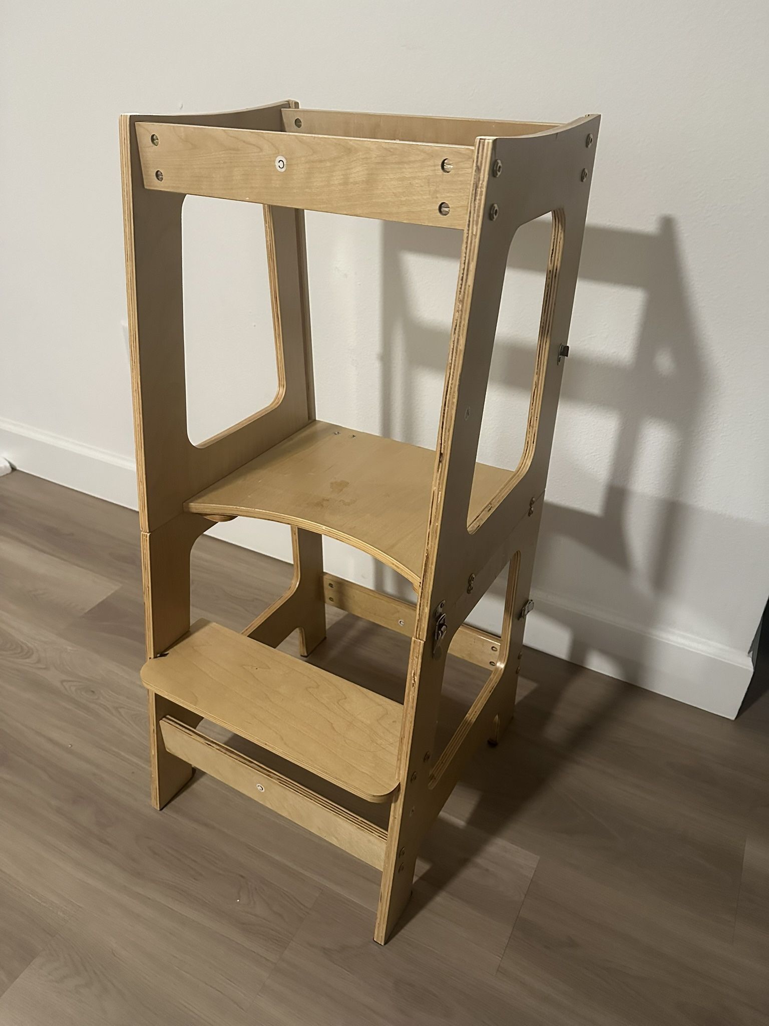 2 Ways Kids Helper Tower