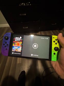 Nintendo switch OLED splatoon 3 edition (comes with more)
