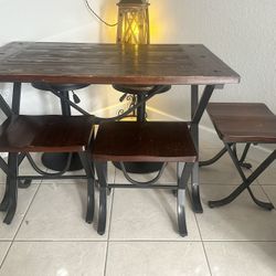 Diner Table