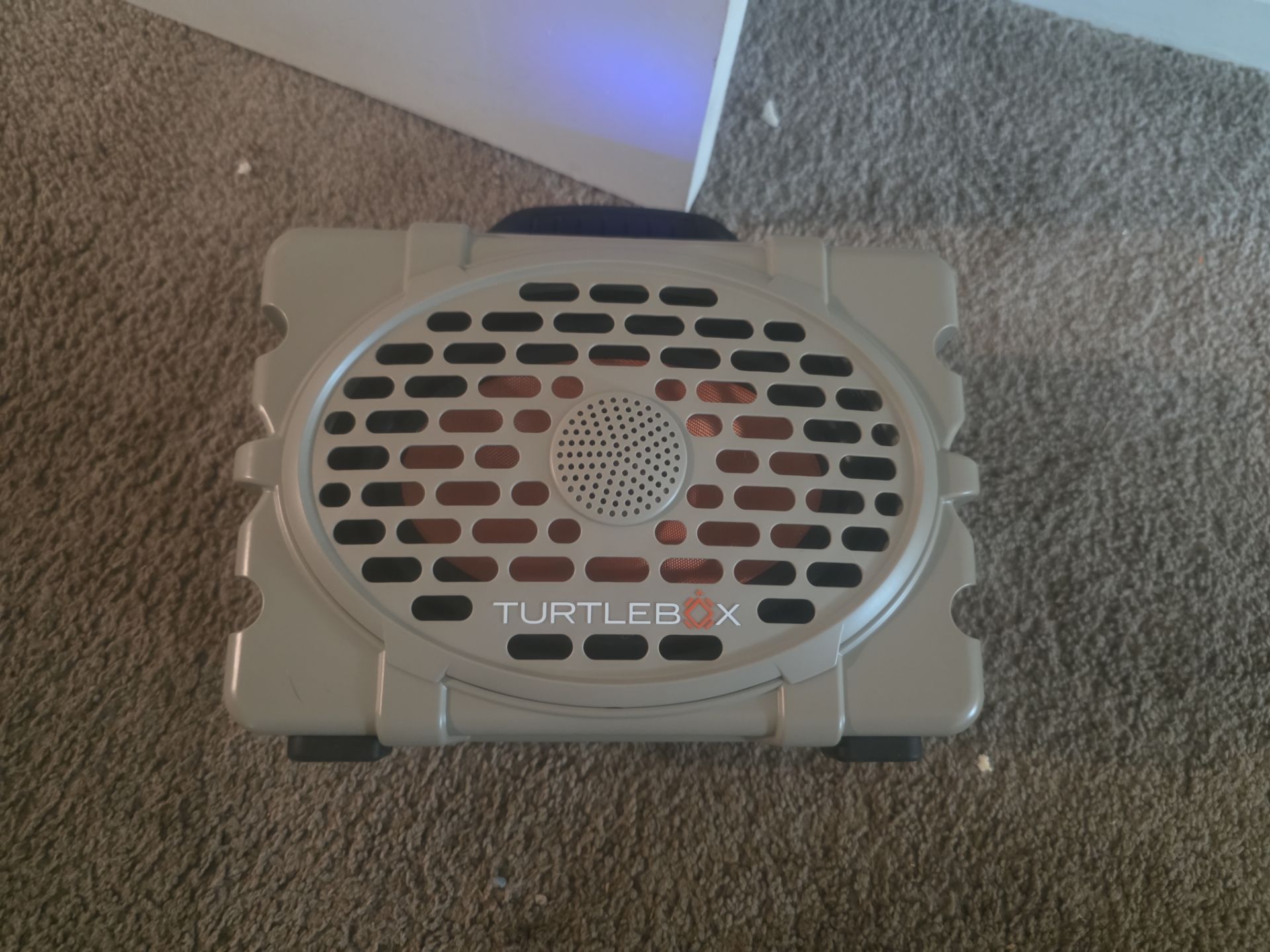 Third gen original turtle box for Sale in San Antonio, TX - OfferUp