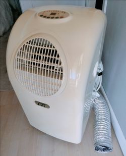 Sunpentown, SPT 12000 BTU Portable Air Conditioner with Thermostat