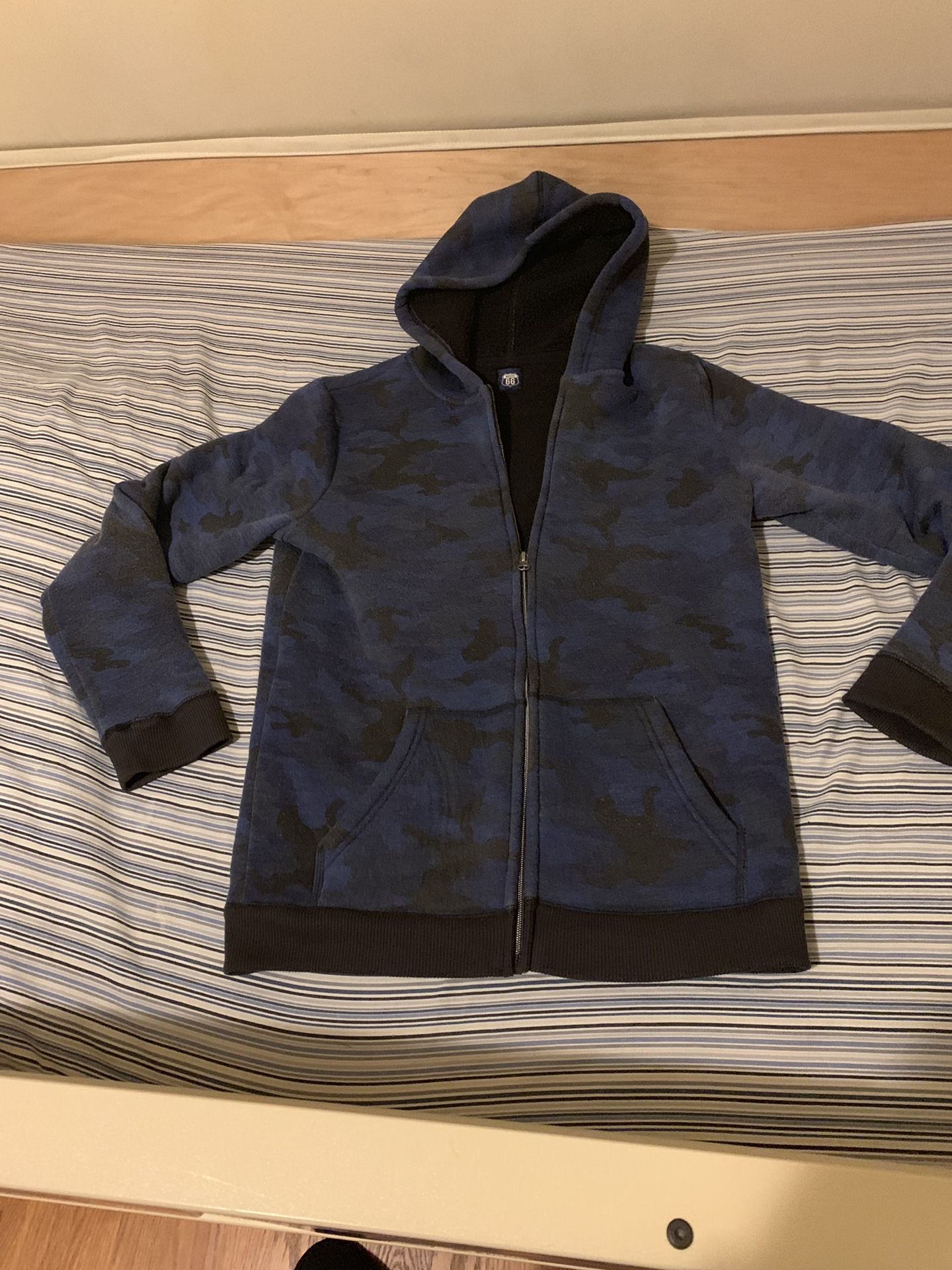 Boys Hooded Thermal Jacket Size L