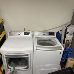 LG Washer & Dryer Set – 2021 – Excellent Condition – Direct Drive