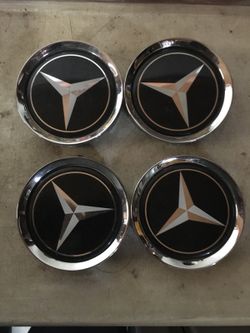 Mercedes rim caps