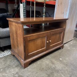 Vintage Ethan Allen Solid Wood Media Cabinet / TV Stand / Console Table Good Condition 