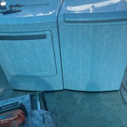 Kenmore Wascher And dryer Electric Working Good Good Condition