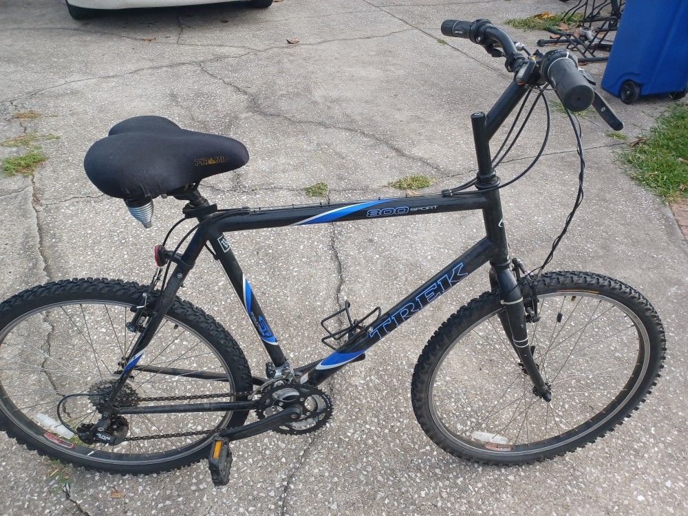 Trek 800 Sport Bike Bicycle Large Frame 26" Tires - $60 FIRM 