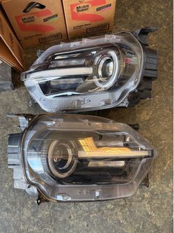2021-2023 Ford Bronco Sport Left and Right Headlight #2