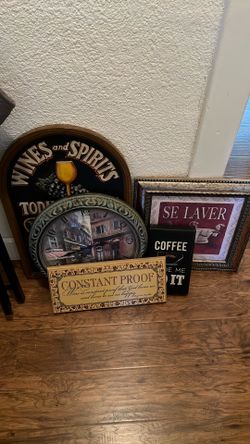 Misc Decorative Art Pieces