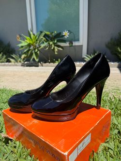 Black patent platform pumps