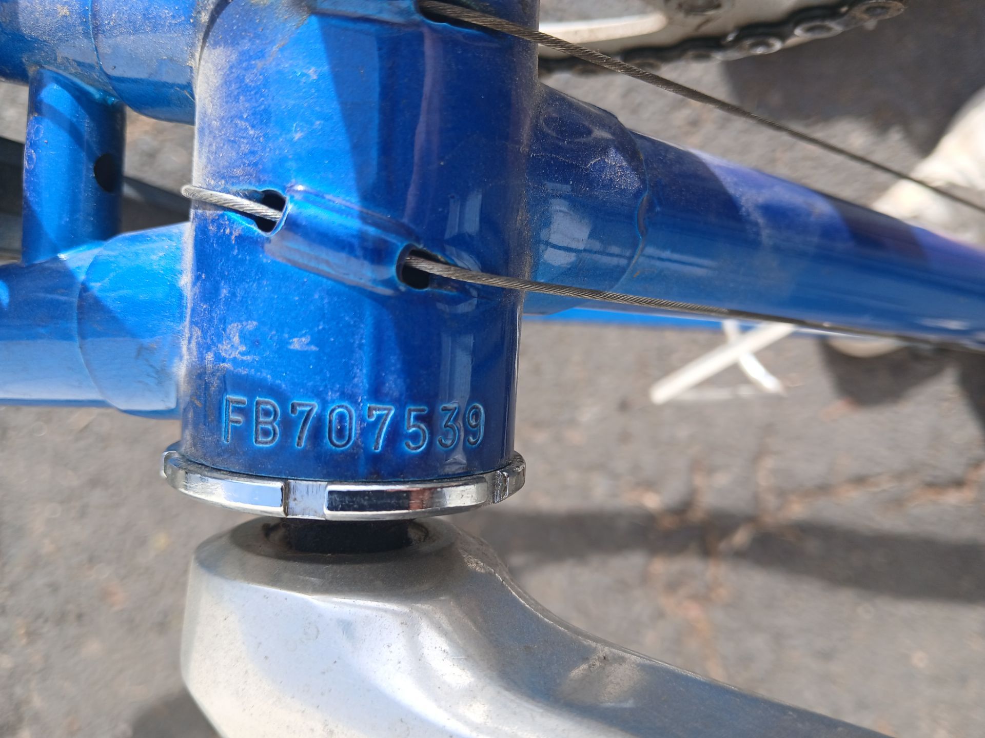 BLUE VINTAGE FUJI ROUBAIX BIKE