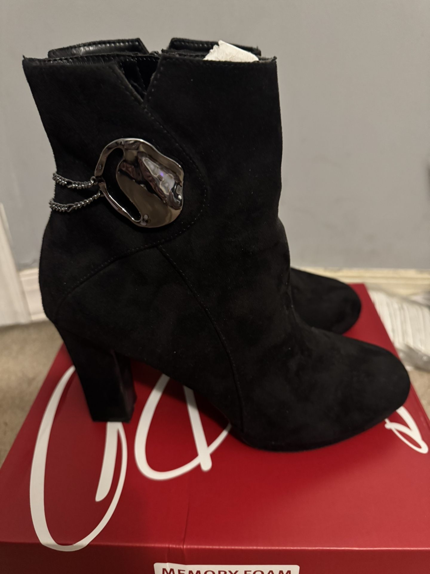 Women Suede Boots Size 9.5