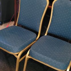 6 Chairs....metal Frame .....cloth Padded....