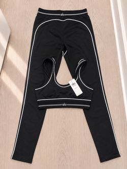 Conjunto deportivo Alo talla L