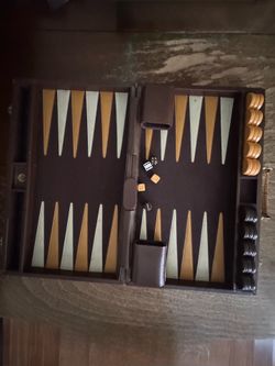 Vintage Aries backgammon set complete