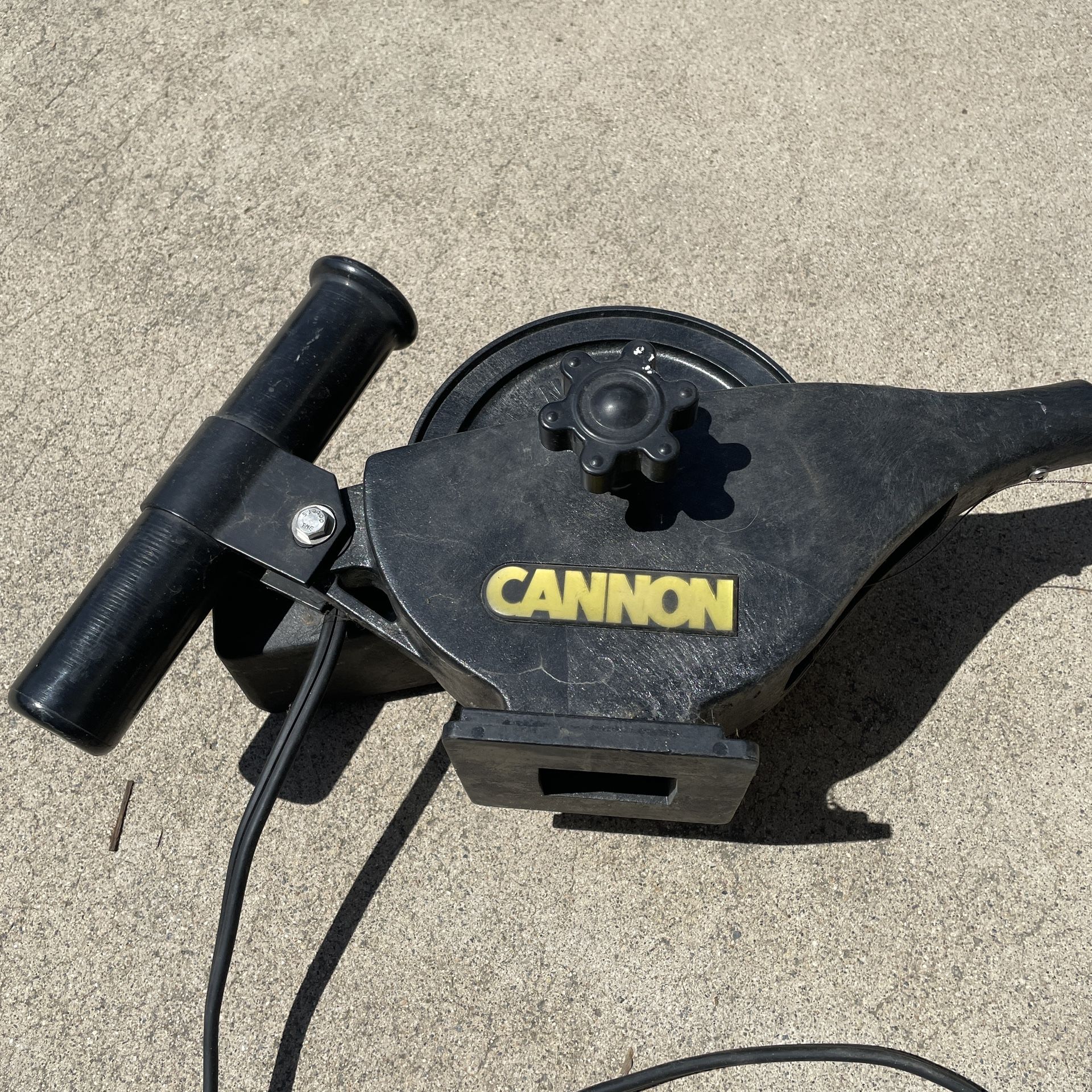 Cannon Mini Mag Electric Downrigger for Sale in Modesto, CA OfferUp