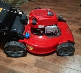 Toro recycler electric start personal pace 22 " self propelled lawn mower with bagger