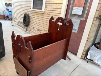 Vintage crib