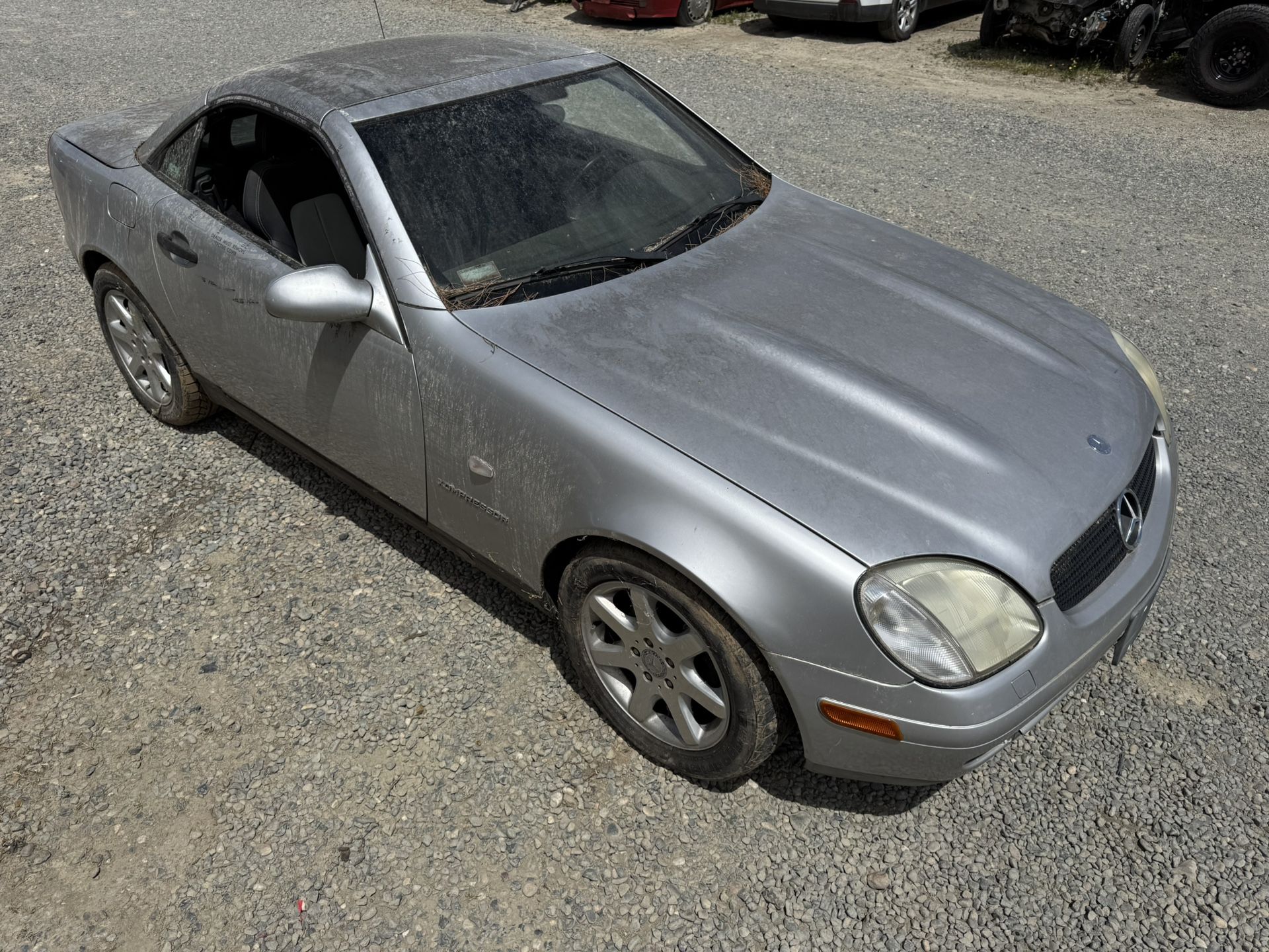 98-03 Mercedes slk 320 Parts Out