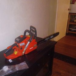 Echo CS 400 Chain Saw W 22 In Bar 