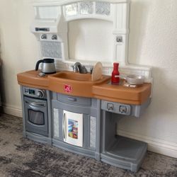 Play Kitchen
