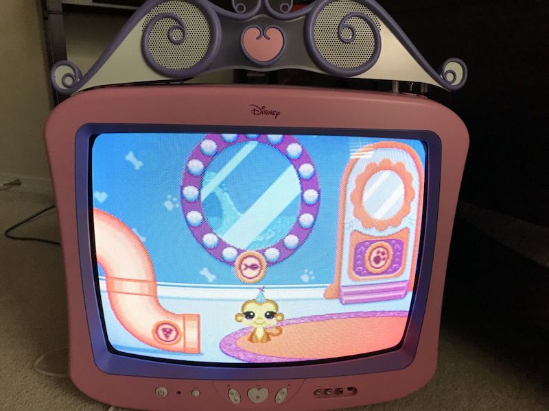 Vintage Disney Pink DT1900-P 19" CRT Television 19 inch Disney TV With Remote