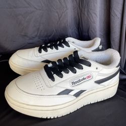 Women’s Reebok Club C Platform Tennis Shoes - Size 6