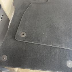 Original Audi E-Tron Premium Velour Floor Mats