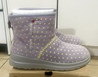 I HEART UGG by UGG WOMEN’s KISSES SHORT BOOT SZ 9