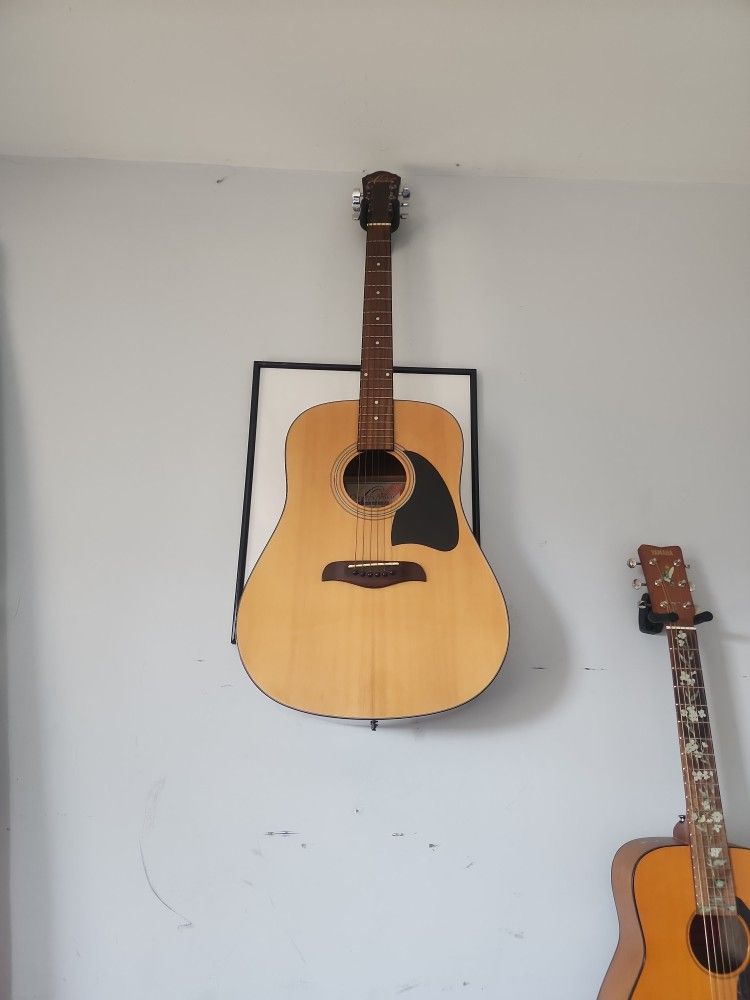 Acustic Guitar