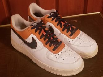 $80 Jordan's flight club Air force one low soft orange/ binary blue size 13 no box.