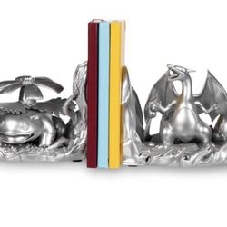 Pokemon Center Final Evolution Bookends Charizard, Blastoise & Venusaur 