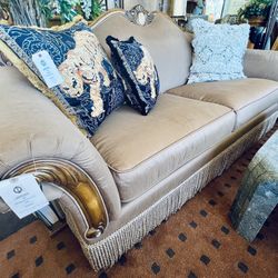 AICO By Michael Amini CORTINA Loveseat - GA