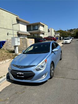 2012 Hyundai Sonata Hybrid