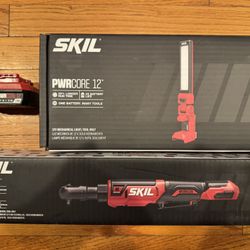 Skil Pwr Core 12 Volt Mechanic Tool Set Ratchet And Inspection Light