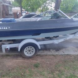 1985 Vip Ski boat Lake Ready 